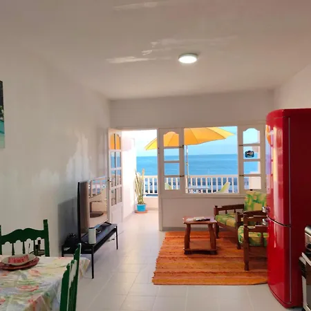 Vistas Al Mar 2 Apartment *